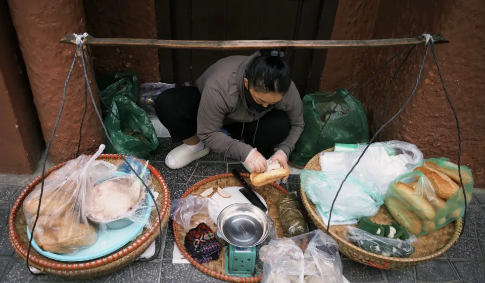 Không gian quán buổi sáng